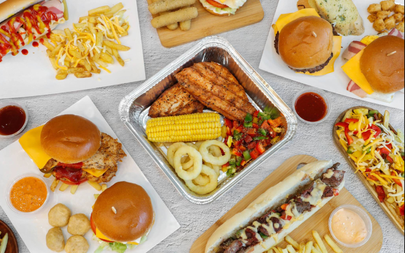 burgers, hot dogs, grilled chicken, and fries of the Burgerzzz.